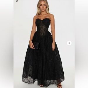 Fashion Nova Lace maxi dress